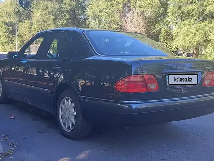 Mercedes-Benz E 280 1997 года за 3 600 000 тг. в Талдыкорган – фото 6