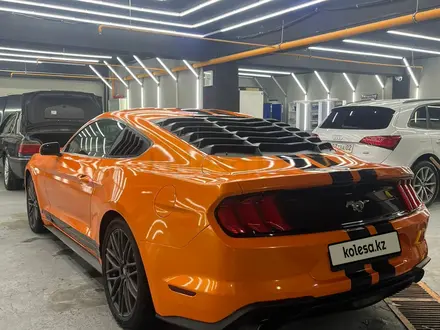 Ford Mustang 2018 года за 16 000 000 тг. в Алматы – фото 2