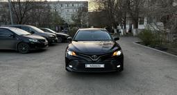 Toyota Camry 2017 года за 11 000 000 тг. в Актобе – фото 4