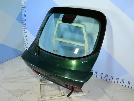 Крышка багажника Mitsubishi Carisma за 40 000 тг. в Тараз – фото 2