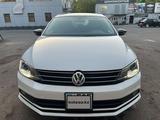 Volkswagen Jetta 2017 годаүшін5 900 000 тг. в Астана – фото 2
