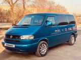 Volkswagen Caravelle 2001 года за 4 000 000 тг. в Алматы