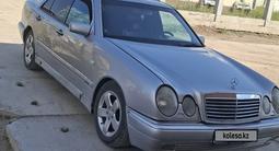 Mercedes-Benz E 320 1998 годаfor2 300 000 тг. в Астана – фото 2