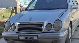 Mercedes-Benz E 320 1998 годаfor2 300 000 тг. в Астана