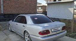 Mercedes-Benz E 320 1998 годаfor2 300 000 тг. в Астана – фото 3