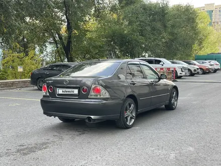 Lexus IS 200 2000 года за 3 900 000 тг. в Алматы – фото 4