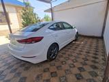 Hyundai Elantra 2017 года за 6 000 000 тг. в Шымкент