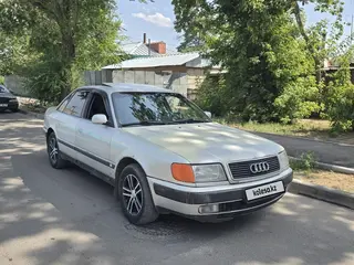 Audi 100