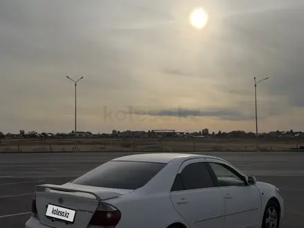 Toyota Camry 2005 года за 3 500 000 тг. в Актобе – фото 5