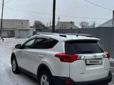 Toyota RAV4 2014 года за 10 800 000 тг. в Семей – фото 2