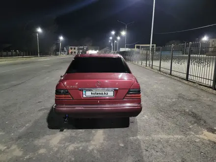 Mercedes-Benz E 220 1994 годаүшін3 000 000 тг. в Тараз – фото 4