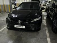 Toyota Camry 2020 года за 15 300 000 тг. в Алматы