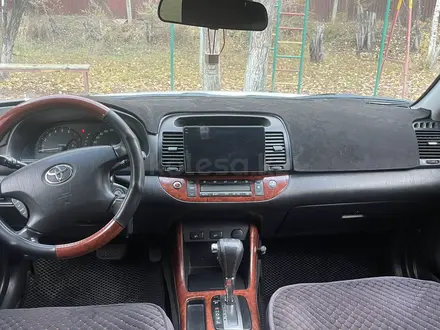 Toyota Camry 2004 года за 5 000 000 тг. в Алматы – фото 9