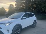 Toyota RAV4 2019 года за 12 500 000 тг. в Усть-Каменогорск – фото 3