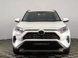 Toyota RAV4 2019 года за 17 500 000 тг. в Астана – фото 2