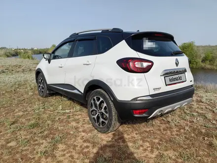 Renault Kaptur 2018 года за 7 200 000 тг. в Уральск – фото 2