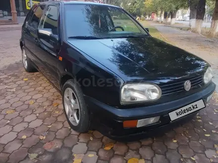 Volkswagen Golf 1995 года за 1 800 000 тг. в Тараз – фото 2