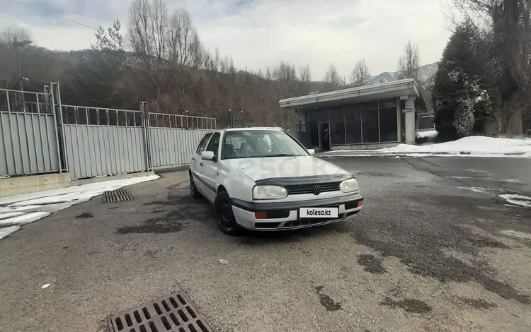 Volkswagen Golf 1994 года за 1 750 000 тг. в Алматы