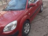 Kia Rio 2006 года за 2 300 000 тг. в Уральск – фото 2