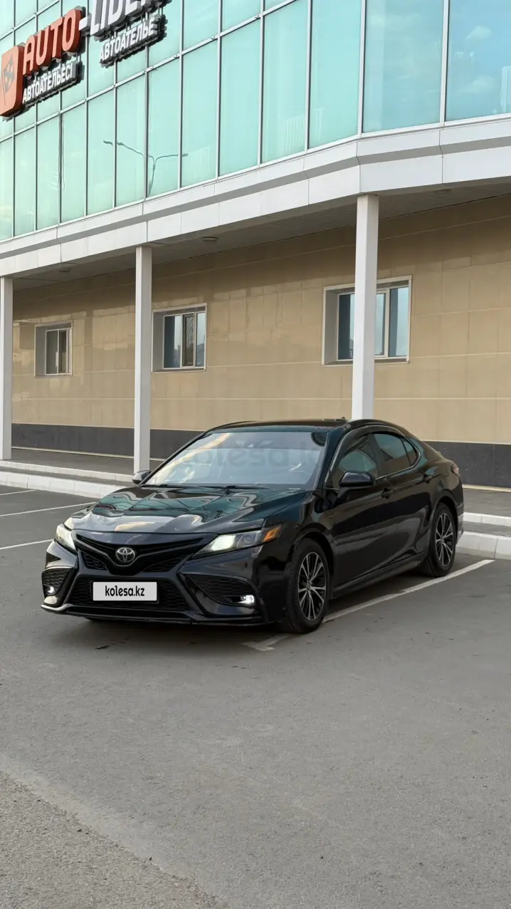 Toyota Camry, 2021