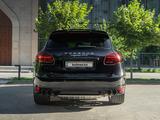 Porsche Cayenne 2012 года за 17 000 000 тг. в Алматы – фото 3