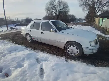 Mercedes-Benz E 230 1989 года за 950 000 тг. в Мерке – фото 10