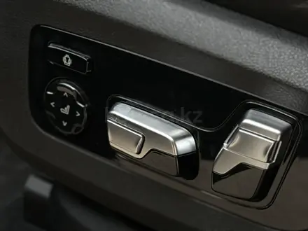 BMW X5 M 2020 года за 46 800 000 тг. в Алматы – фото 10