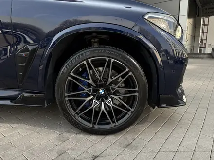 BMW X5 M 2020 года за 46 800 000 тг. в Алматы – фото 8