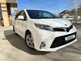 Toyota Sienna 2016 года за 15 200 000 тг. в Семей