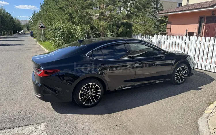 Toyota Camry 2025 года за 19 500 000 тг. в Астана