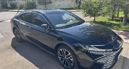 Toyota Camry 2025 года за 19 500 000 тг. в Астана – фото 2