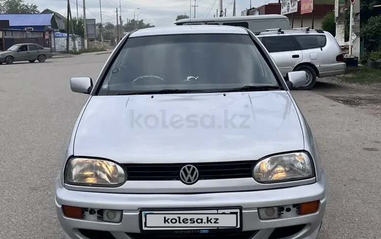 Volkswagen Golf 1994 года за 1 350 000 тг. в Алматы