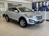 Hyundai Santa Fe 2013 годаүшін9 500 000 тг. в Атырау