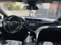 Toyota Camry 2019 годаfor11 500 000 тг. в Актобе – фото 11