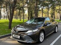 Toyota Camry 2018 года за 14 000 000 тг. в Жетысай