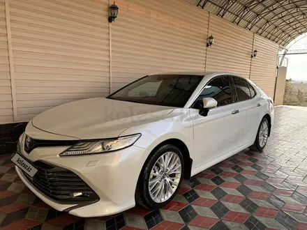 Toyota Camry 2019 года за 15 800 000 тг. в Шымкент – фото 6