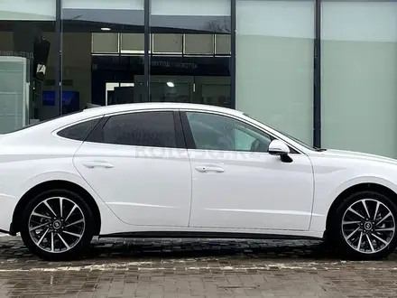 Hyundai Sonata 2022 года за 13 790 000 тг. в Караганда – фото 4