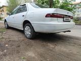 Toyota Camry 1997 года за 2 610 000 тг. в Отеген-Батыр – фото 2