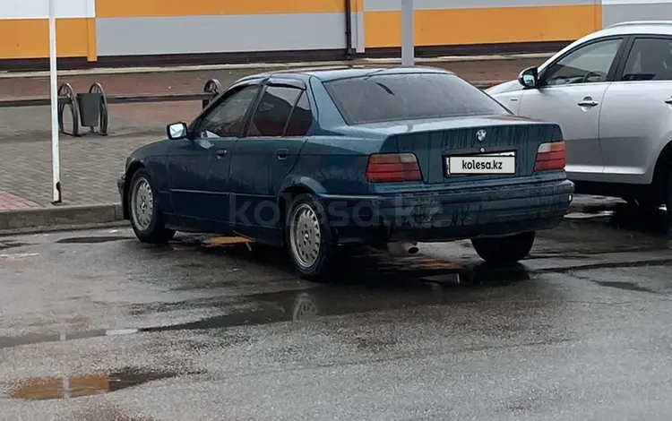 BMW 320 1992 годаүшін1 600 000 тг. в Жезказган