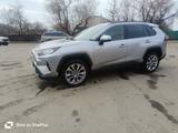 Toyota RAV4 2019 годаүшін13 750 000 тг. в Усть-Каменогорск – фото 3