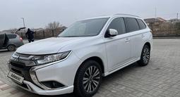 Mitsubishi Outlander 2022 года за 12 000 000 тг. в Атырау – фото 2