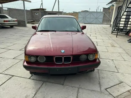 BMW 520 1992 года за 1 300 000 тг. в Шу