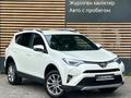 Toyota RAV4 Luxe 2017 годаүшін11 390 000 тг. в Алматы – фото 3
