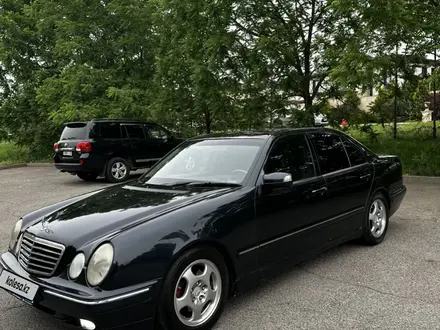 Mercedes-Benz E 320 1999 года за 3 800 000 тг. в Алматы – фото 9