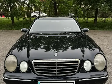 Mercedes-Benz E 320 1999 года за 3 800 000 тг. в Алматы – фото 8
