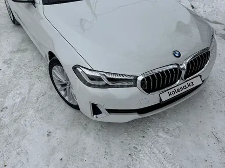 BMW 530 2022 года за 26 500 000 тг. в Петропавловск – фото 32