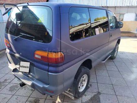 Mitsubishi Delica 1996 года за 3 900 000 тг. в Алматы – фото 2