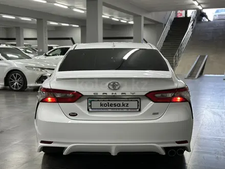 Toyota Camry 2018 года за 13 200 000 тг. в Тараз – фото 5