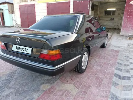 Mercedes-Benz E 200 1991 года за 1 900 000 тг. в Кызылорда – фото 7