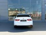 Toyota Camry Elegance 2018 года за 11 000 000 тг. в Шымкент – фото 4